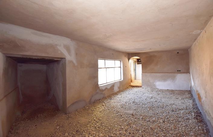 Image No.14-2 Bed House for sale