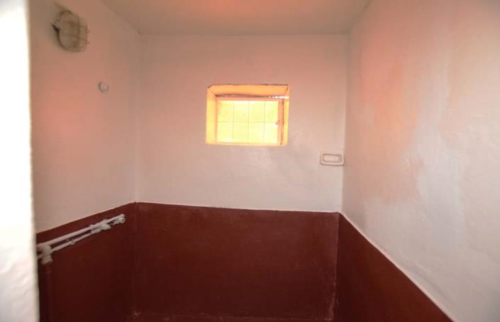 Image No.19-3 Bed House for sale