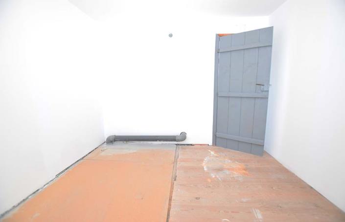 Image No.31-4 Bed House for sale