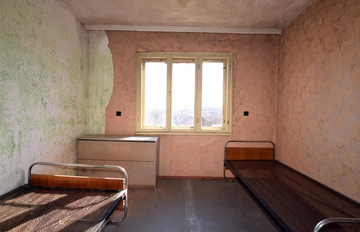 Image No.15-3 Bed House for sale