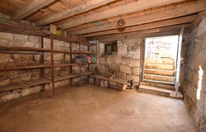 Image No.32-2 Bed House for sale