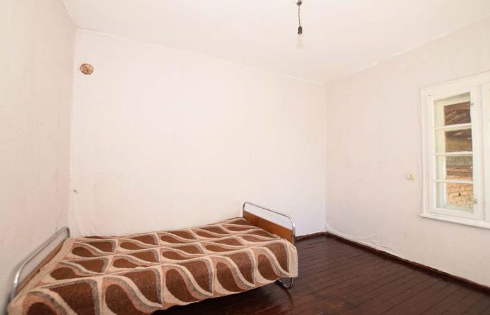 Image No.19-3 Bed House for sale