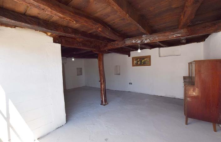 Image No.10-3 Bed House for sale