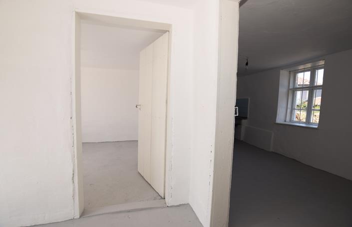 Image No.12-4 Bed House for sale