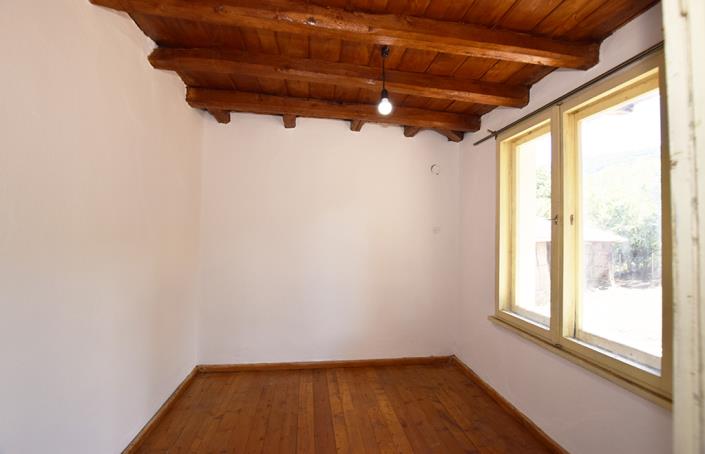 Image No.10-2 Bed House for sale