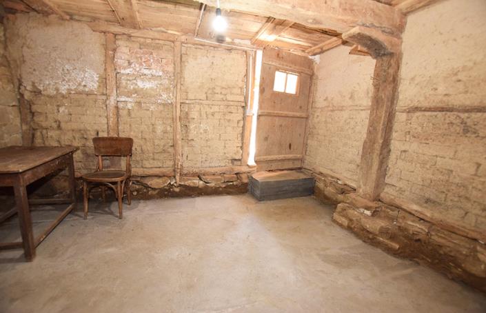 Image No.25-2 Bed House for sale