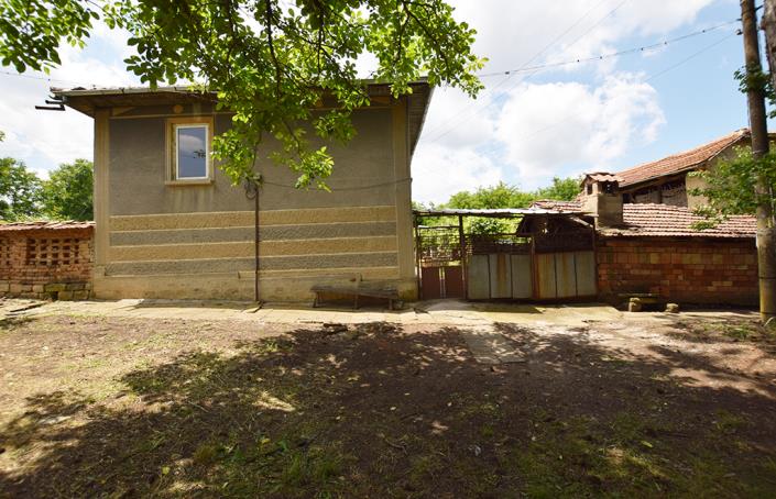 Image No.3-Maison de 2 chambres à vendre à Belene