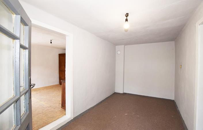 Image No.18-2 Bed House for sale