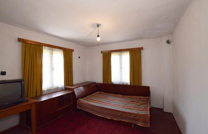 Image No.19-3 Bed House for sale