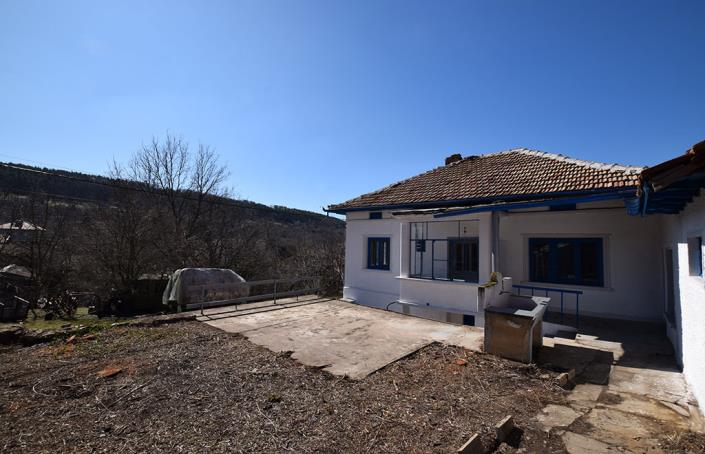 Image No.11-Maison de 3 chambres à vendre à Dobromirka