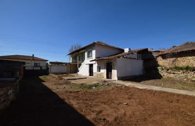 ruse-mowlem-real-estate-pay-monthly-koprivets-camelot-house-4_52836570018_o