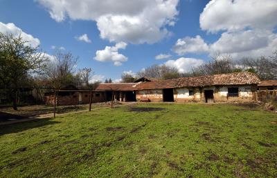 Pay-Monthly--Bulgaria--Karaisen--School-House-10