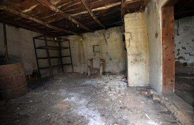 Pay-Monthly--Bulgaria--Karaisen--School-House-14