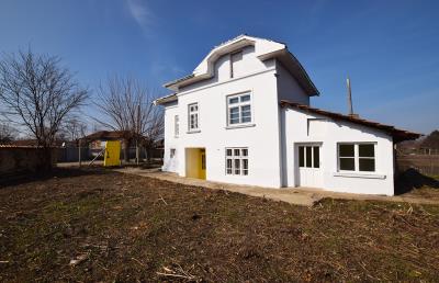 ruse-mowlem-real-estate-pay-monthly-batak-glow-house-4_52703597127_o