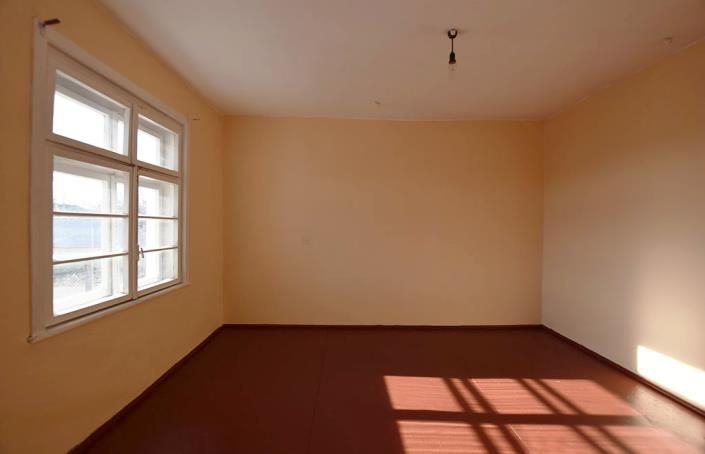 Image No.24-3 Bed House for sale