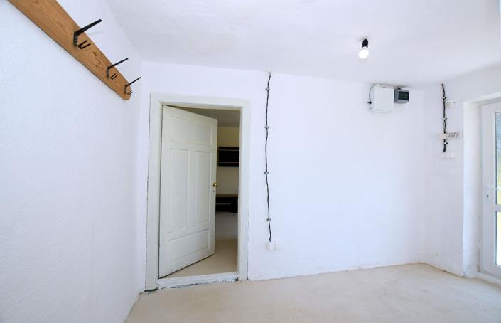 Image No.24-2 Bed House for sale