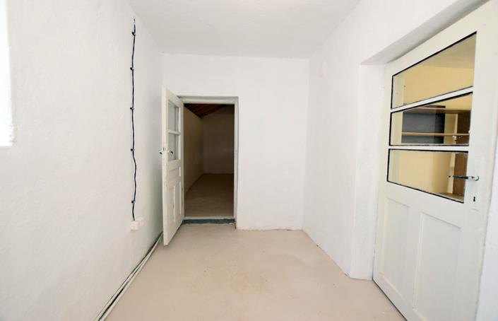 Image No.34-2 Bed House for sale