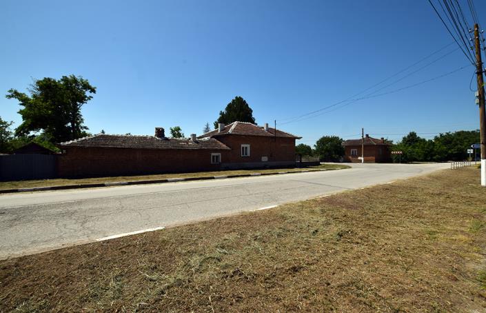 Image No.5-Maison de 3 chambres à vendre à Nikopol