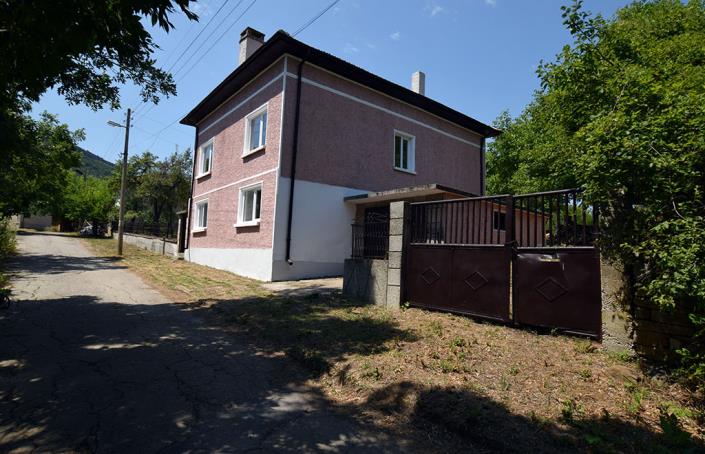 Image No.4-Maison de 3 chambres à vendre à Tarhovo