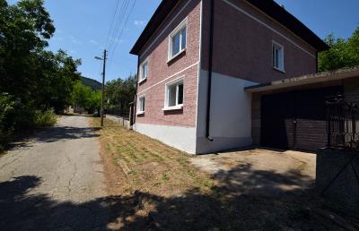 Pay-Monthly--Mowlem-Bulgaria--Tarhovo--Rise-House--4