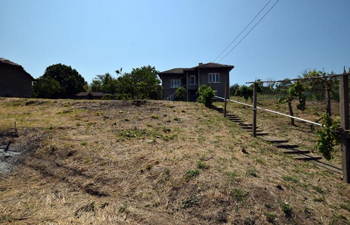 Image No.6-Maison de 4 chambres à vendre à Belene