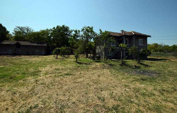 Image No.7-Maison de 4 chambres à vendre à Belene