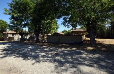 Pay-Monthly-Bulgaria--Mowlem--Slomer--BROTHERS-HOUSE--3