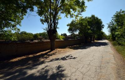 Pay-Monthly-Bulgaria--Mowlem--Slomer--BROTHERS-HOUSE--6