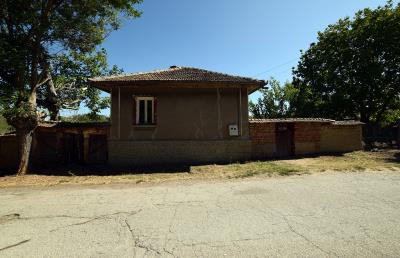 Pay-Monthly-Bulgaria--Mowlem--Slomer--BROTHERS-HOUSE--9