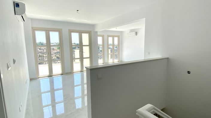 Image No.2-Villa de 3 chambres à vendre à Aphrodite Hills