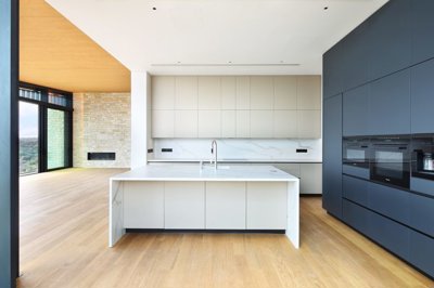 topos-living-room-and-kitchen-1-1620x1080