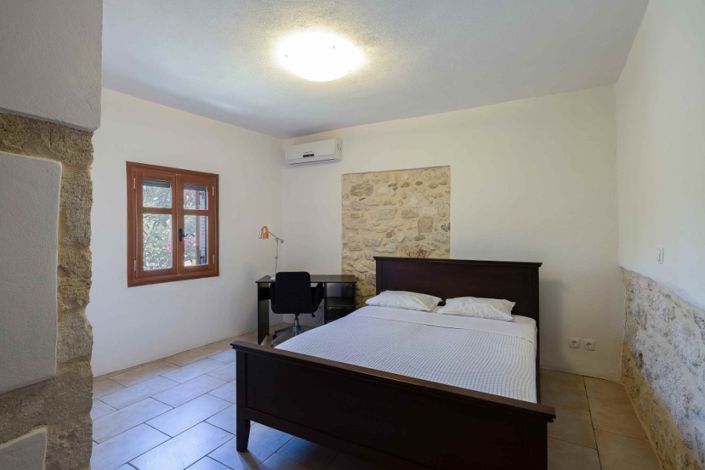 Image No.14-4 Bed House for sale