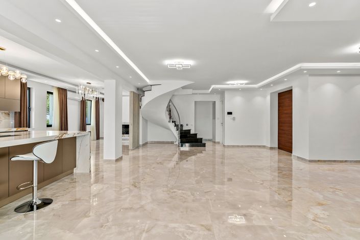 Image No.24-Villa de 5 chambres à vendre à Kouklia