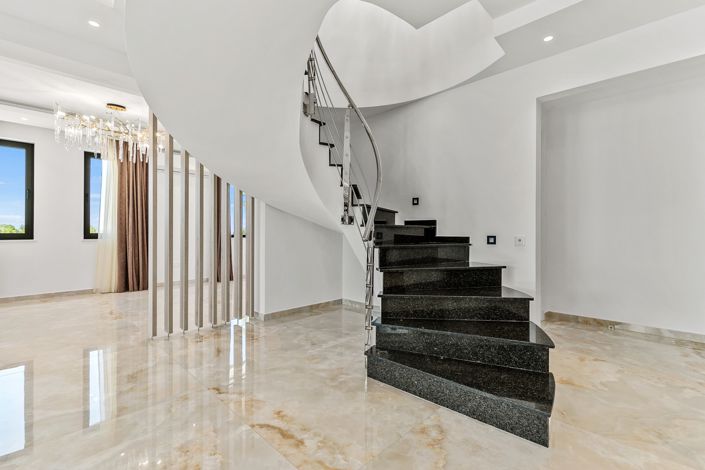 Image No.30-Villa de 5 chambres à vendre à Kouklia