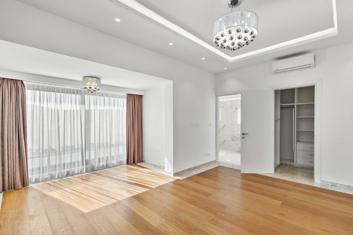 Image No.34-Villa de 5 chambres à vendre à Kouklia