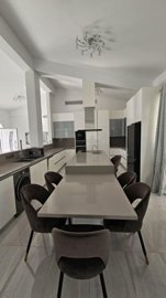 60277-bungalow-for-sale-in-sea-cavesorig