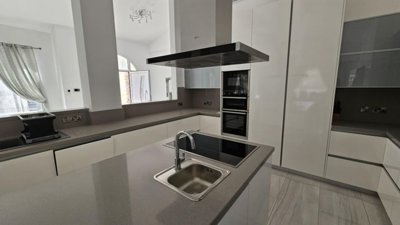 60287-bungalow-for-sale-in-sea-cavesorig