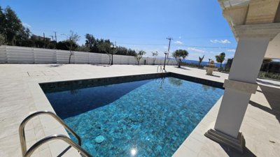 60266-bungalow-for-sale-in-sea-cavesorig