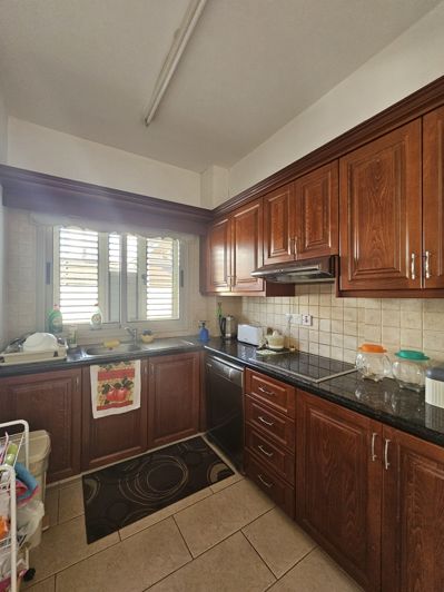 Image No.2-Maison de 4 chambres à vendre à Konia