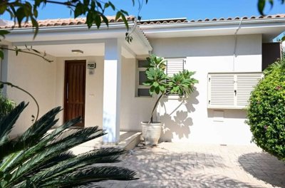 55983-bungalow-for-sale-in-mesa-chorioorig