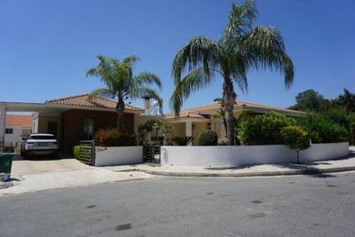 53181-bungalow-for-sale-in-mesa-chorioorig