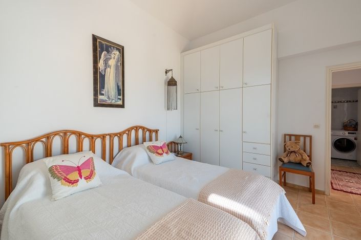 Image No.7-3 Bed Villa for sale