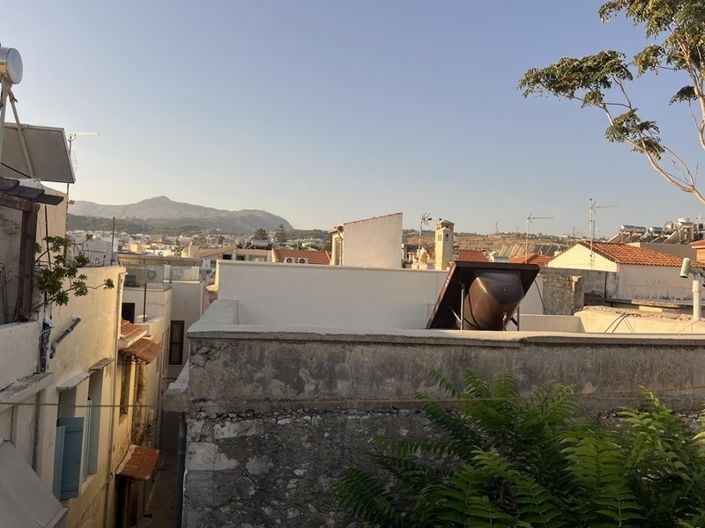 Image No.2-2 Bed House for sale