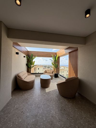 Image No.24-2 Bed Apartment for sale