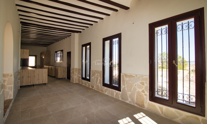 Image No.23-6 Bed Country Property for sale