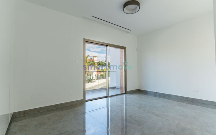 Image No.10-7 Bed Villa for sale