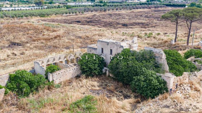 Image No.6-Ferme de 7 chambres à vendre à Ugento