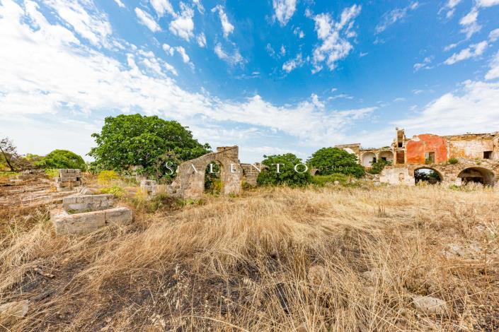 Image No.4-Ferme de 7 chambres à vendre à Ugento