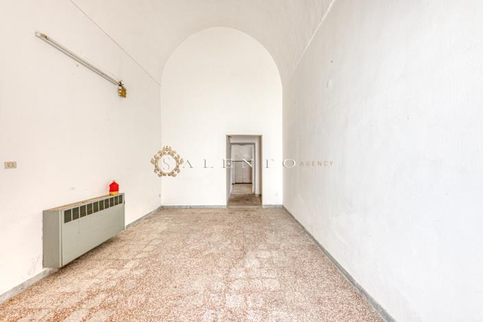 Image No.17-4 Bed House for sale