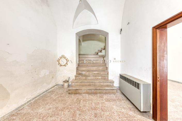 Image No.16-4 Bed House for sale